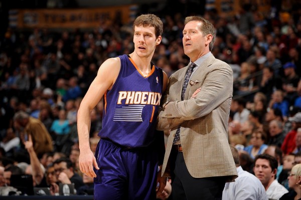 前场进攻更 前场进攻更